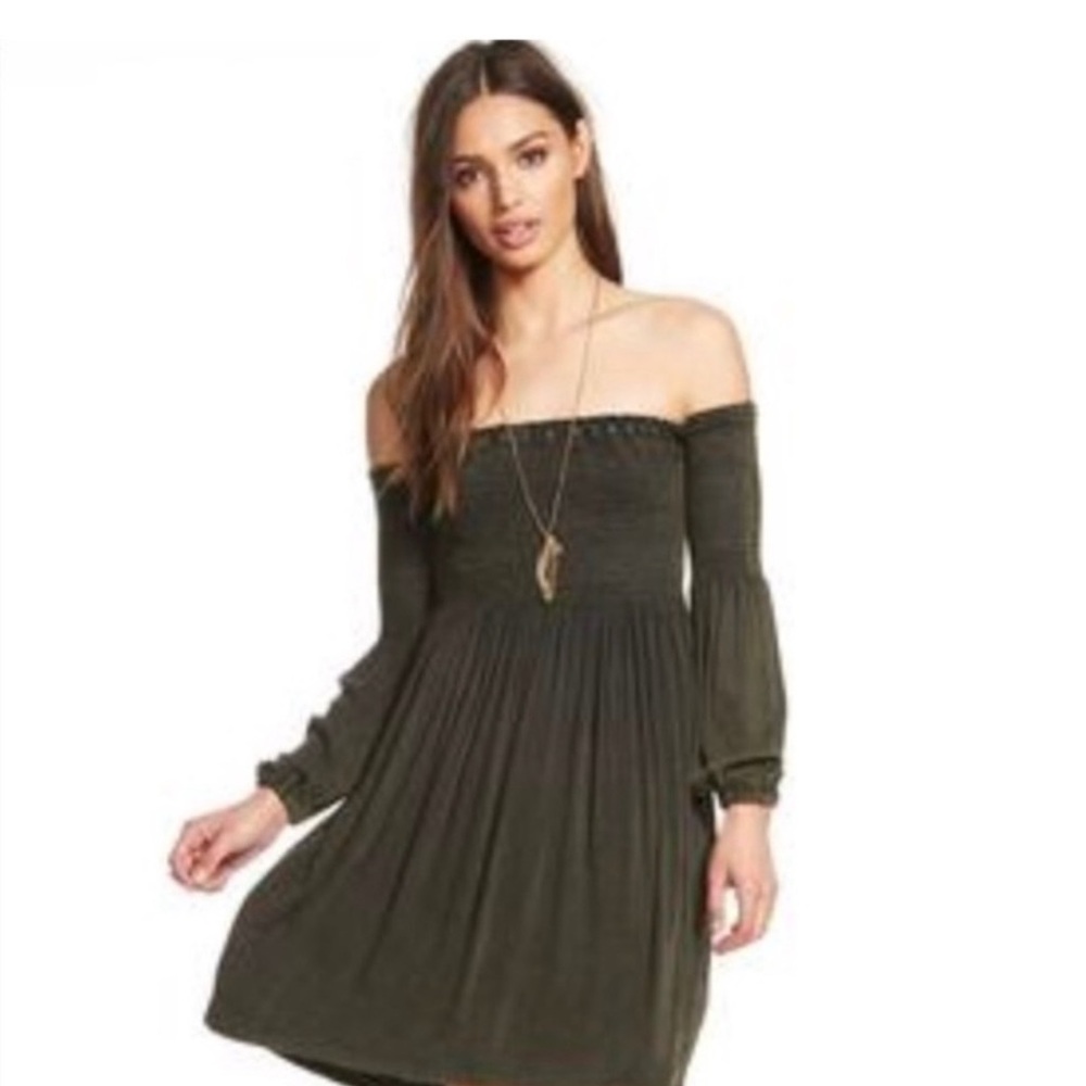 NWT Chaser Off-Shoulder Long Sleeve Dress
